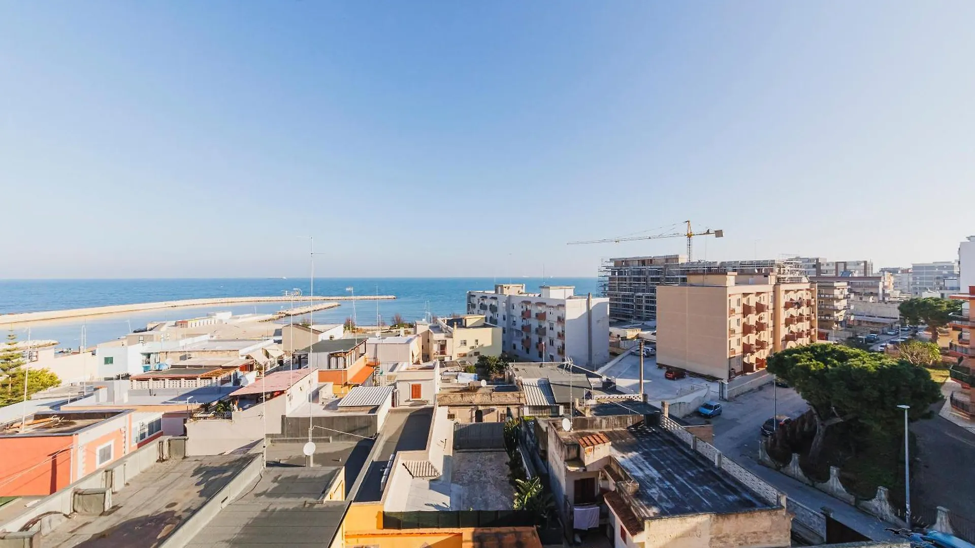 Wow Waterfront Apartment Bari