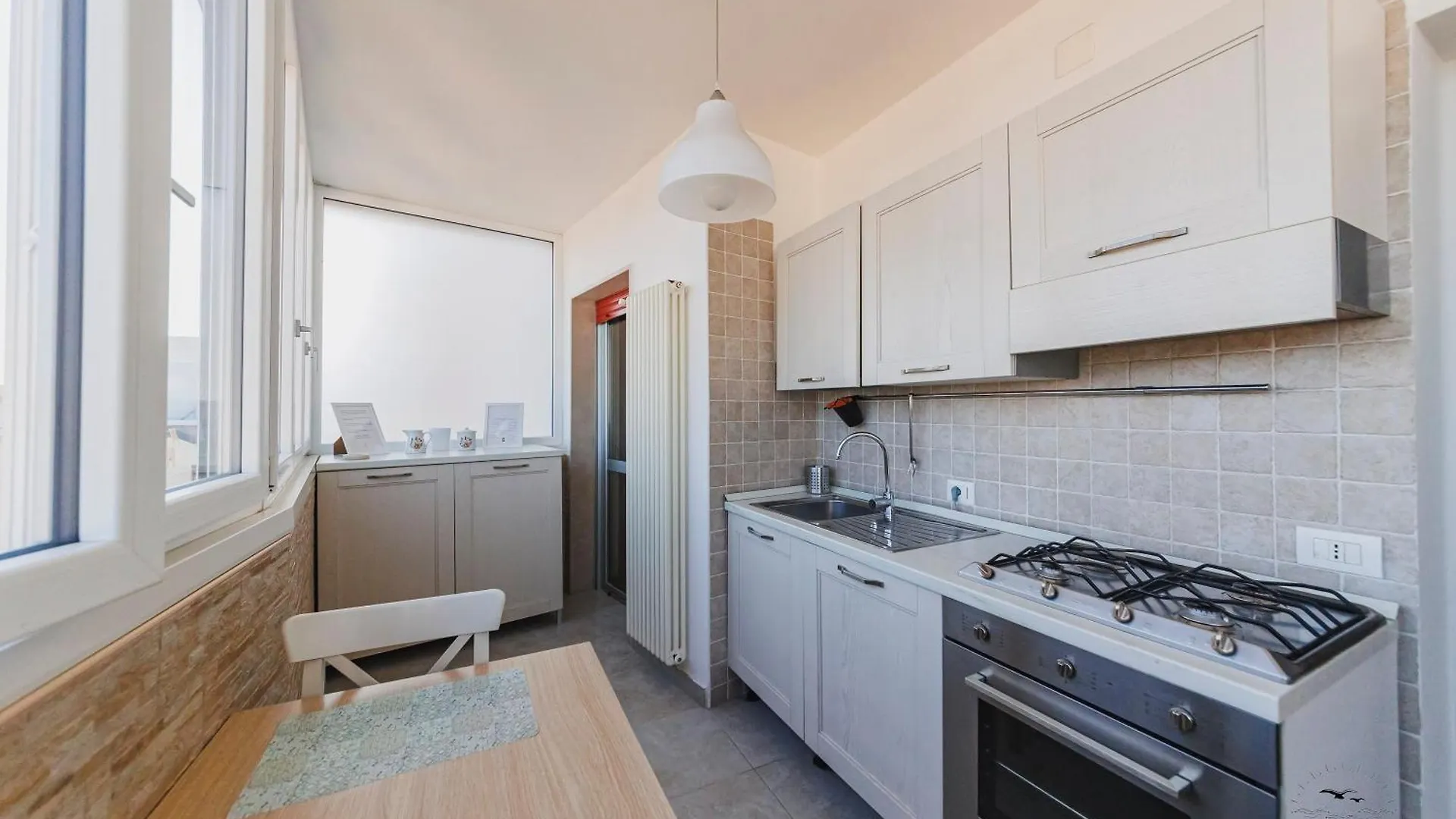 Wow Waterfront Apartment Μπάρι