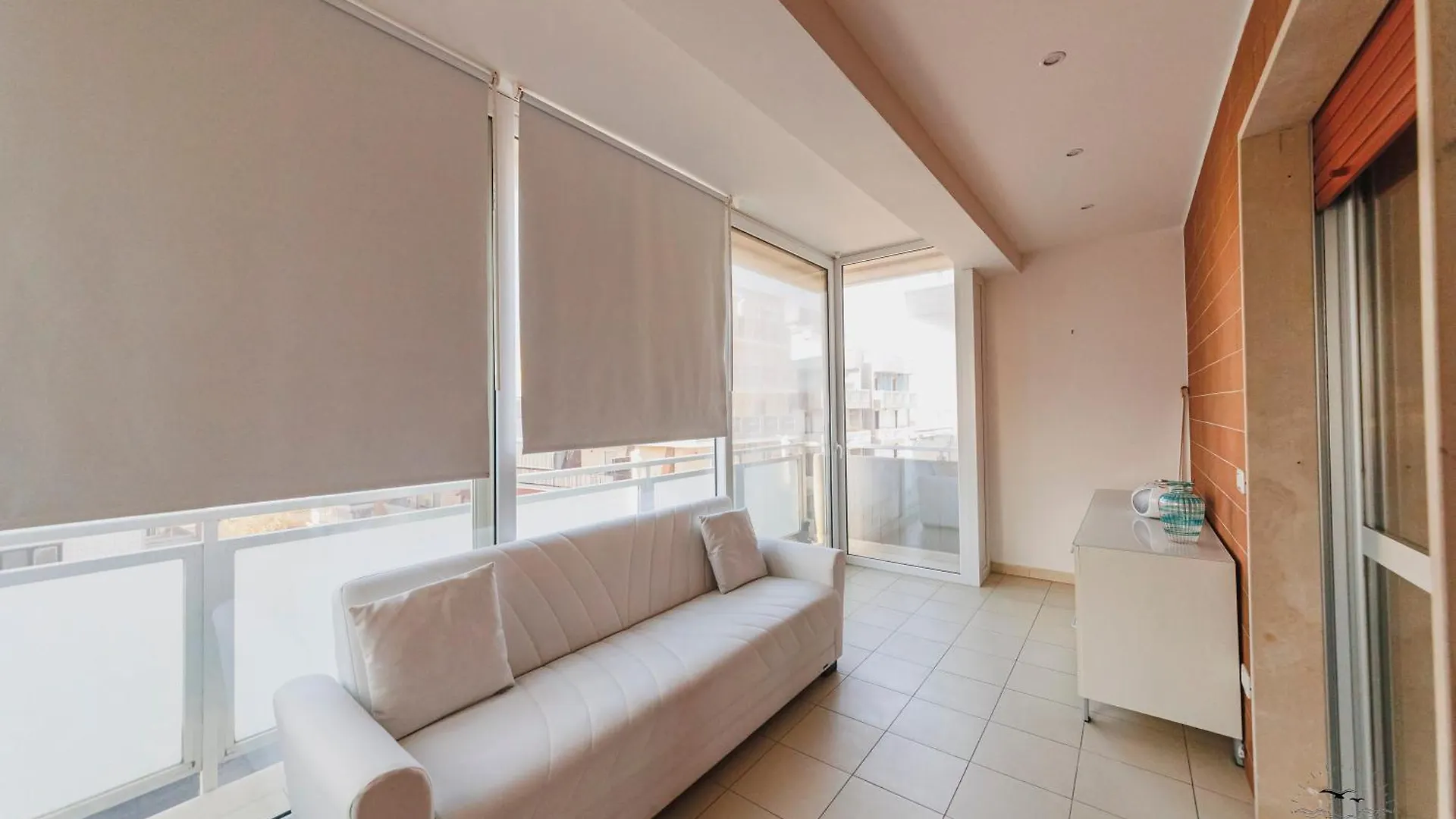 Wow Waterfront Apartment Bari