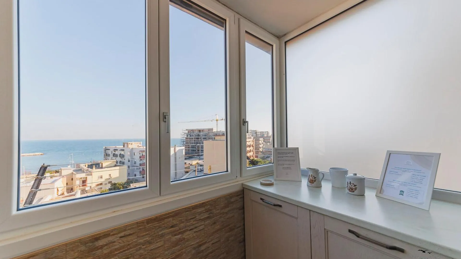 Wow Waterfront Apartment Μπάρι